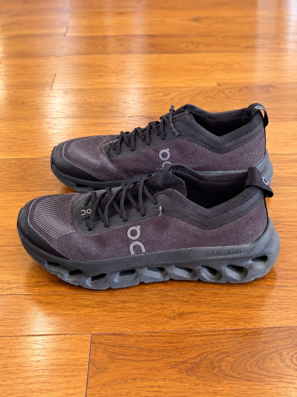 On Running Cloudtilt Moon Black Men’s Sneakers Size 10.5